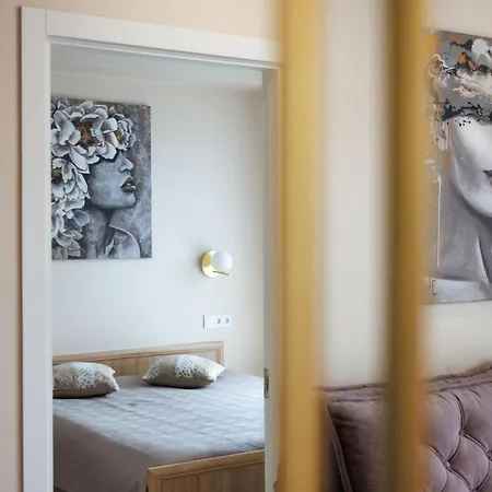 Modernus Butas Prie Ezero Apartment Vilnius Exterior photo